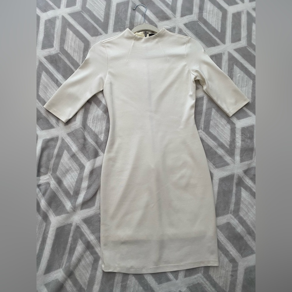 Alice & Olivia white dress sz 2
